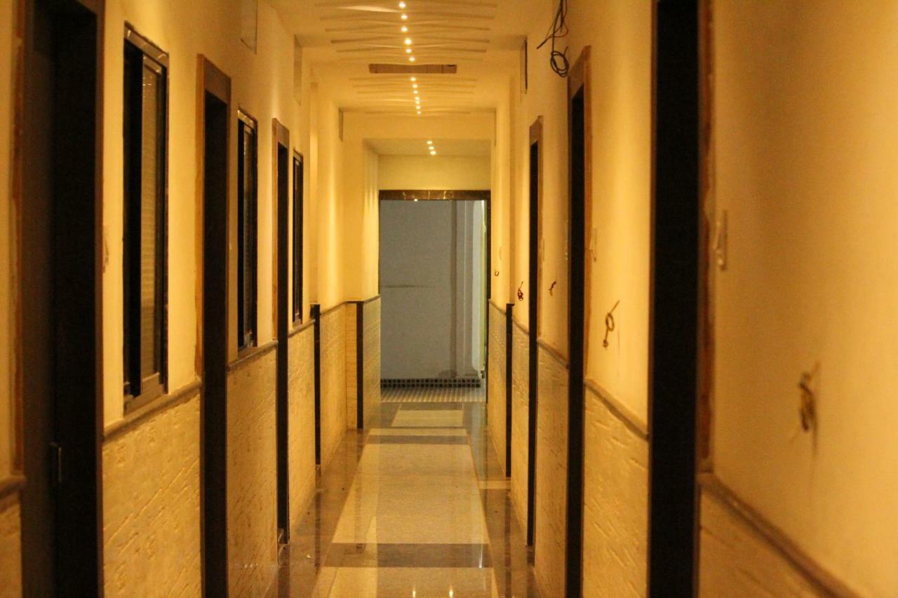 Super Hotel O Shri Shiva Palace Raipur  ภายนอก รูปภาพ
